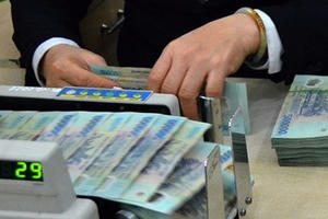 Lãi suất tiền gửi đồng loạt tăng những tháng cuối năm