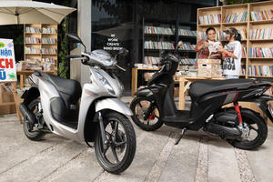 Honda Vision 2026 trình làng phiên bản Thể thao Bạc đen, chốt giá từ 31,89 triệu đồng