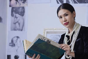 Bỏ giấc mơ bay trên bầu trời để làm đẹp cho “một nửa thế giới”