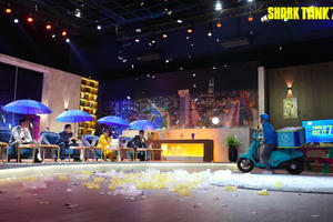 Cả 5 Shark nhât trí đồng hành cùng startup làm đồ đạc từ rác tái chế đến gọi vốn 43 tỷ cho 30% cổ phần nhưng không chốt deal