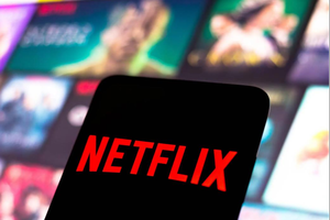 Tăng trưởng chậm, Netflix tiếp tục cắt giảm thêm 300 nhân viên