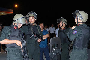 Thêm 3 nghi phạm bị bắt vụ nhóm buôn ma túy cầm súng cố thủ