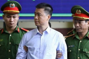 2 'ông trùm' đường dây đánh bạc nghìn tỷ 'rửa tiền' thế nào?