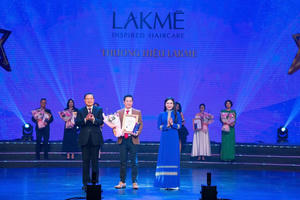 Ông Trần Hoàn Sinh - Tổng Giám đốc Công ty CP Mỹ phẩm Salonzo: ‘Chất lượng và sự chuyên nghiệp là nền tảng của mọi giá trị’