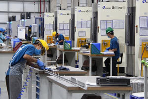 Bloomberg: Làn sóng rời Trung Quốc tăng tốc, Việt Nam trở thành 'bến đỗ' của hàng loạt tập đoàn điện tử hàng đầu