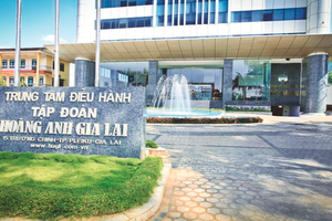 Hoàng Anh Gia Lai (HAG): Dồn 700 tỷ đồng trả nợ cho DATC sau khi thoái sạch vốn tại HAGL Agrico, lãi tồn đọng vẫn vượt 1.500 tỷ