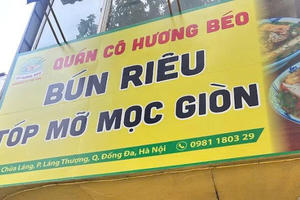 Hà Nội: Bún riêu Hương Béo, Cơm thố Lão Đại cùng loạt quán 'hot' tại phường Láng bị xử phạt vi phạm an toàn thực phẩm