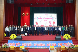 Trao tặng quà Xuân Yêu thương 2026 cho trẻ em xã Bình An, Ninh Bình