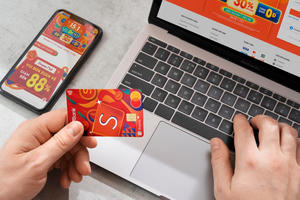 Nhẹ gánh sắm Tết nhờ bí kíp VPBank S Rewards Mastercard