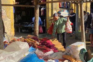 Giữa thời đại số, có một Vạn Linh vẫn ‘tròn trịa’ nét chợ phiên xưa Giữa thời đại số, có một Vạn Linh vẫn ‘tròn trịa’ nét chợ phiên xưa