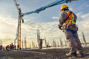 Ngành xây dựng năm 2025: Lãi ròng tăng vọt 93%, rộng cửa đón sóng đầu tư công 2026