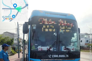 Nhồi nhét 55 người, xe khách 42 chỗ bị xử phạt gần 100 triệu đồng Nhồi nhét 55 người, xe khách 42 chỗ bị xử phạt gần 100 triệu đồng