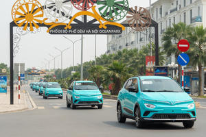 Hà Nội đặt mục tiêu chuyển đổi 100% taxi sang sử dụng điện vào năm 2030 Hà Nội đặt mục tiêu chuyển đổi 100% taxi sang sử dụng điện vào năm 2030