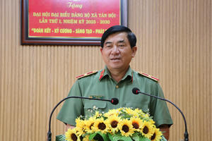 Thiếu tướng Nguyễn Văn Hận, Giám đốc Công an tỉnh An Giang cam kết hành động vì bình yên, hạnh phúc của Nhân dân
