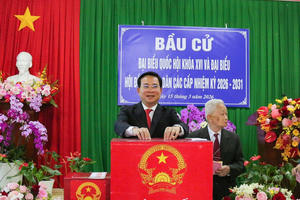 Chủ tịch UBND tỉnh Lâm Đồng Hồ Văn Mười: Hứa tận tâm, tận hiến đến cùng trong thực hiện nhiệm vụ