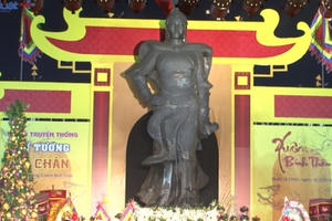 Lễ hội tưởng nhớ Nữ tướng Lê Chân