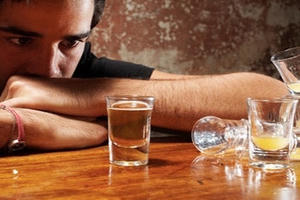 Án mạng từ ly rượu phạt