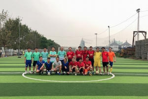 Giao hữu bóng đá Kỷ niệm 44 năm ngày giải phóng miền Nam và Quốc tế Lao động 1/5