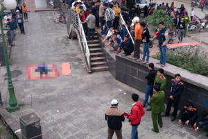 Hà Nam: Bàng hoàng phát hiện thi thể một người phụ nữ trôi sông