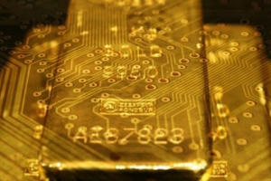 Giá vàng hôm nay 25/1: Chạm ngưỡng 37 triệu đồng