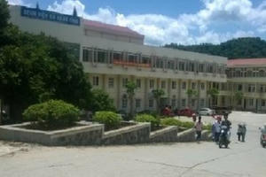 Chủ tịch UBND tỉnh Cao Bằng chỉ đạo xử lí nghiêm vụ Bệnh viện Đa khoa tỉnh "tắc trách" Chủ tịch UBND tỉnh Cao Bằng chỉ đạo xử lí nghiêm vụ Bệnh viện Đa khoa tỉnh "tắc trách"