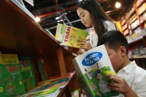 Nhiều lo lắng về chậm công bố giá sách giáo khoa lớp 1 mới