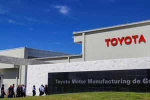 Toyota chi 13,5 tỷ USD để sản xuất pin xe điện vào năm 2030