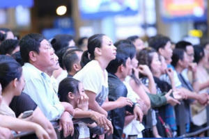 Tình cảm và thông cảm! Tình cảm và thông cảm!