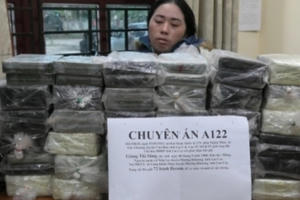 Bắt khẩn cấp đối tượng vận chuyển 72 bánh heroin vào sáng mùng 3 Tết
