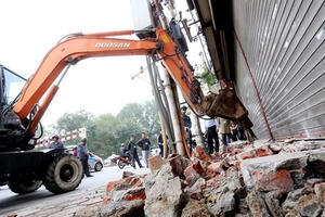 Hà Nội có thể bêu tên người lấn chiếm vỉa hè