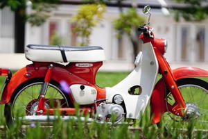 Ngắm chiếc Cub C102 hơn 60 tuổi còn "mới nguyên" ở Sài Gòn