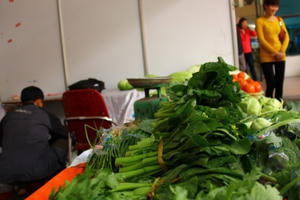 Tăng thuế VAT: Cả triệu người ảnh hưởng, Bộ Tài chính 'lùi 1 bước'