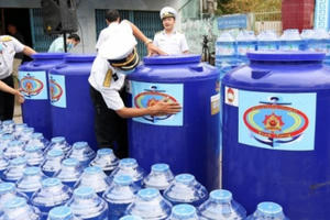 Những khối nước nghĩa tình