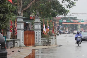 Đường “thắt cổ chai” vì vướng nhà thờ họ chủ tịch tỉnh