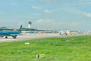 Gia tăng gây rối hàng không: Phương tiện thời thượng, ứng xử tiểu nông Gia tăng gây rối hàng không: Phương tiện thời thượng, ứng xử tiểu nông