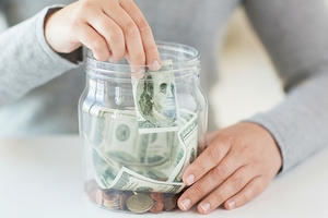 Vợ chồng muốn cùng đứng tên sổ tiết kiệm