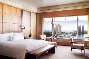 Đại gia rao bán khách sạn 1.500 tỷ lấy tiền trả nợ