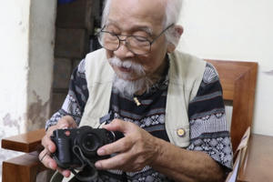 Người ghi ký ức ngày tiếp quản Thủ đô bằng ảnh