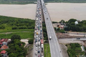 Điều kiện mở dần, để nền kinh tế sớm thoát 'tổn thương'