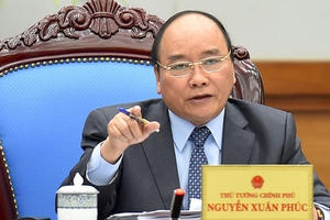 Thủ tướng họp khẩn về COVID-19 tại nơi tổ chức Đại hội Đảng