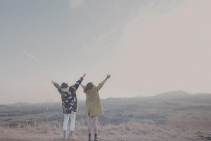 Những khoảnh khắc "đốn tim" fan trong MV "Nơi này có anh" của Sơn Tùng M-TP