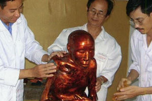 Bí ẩn chưa lời giải sau pho tượng nhục thân ở Việt Nam