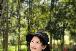 Ước mơ đẹp đẽ của cô bé học trò mồ côi người Xê Đăng