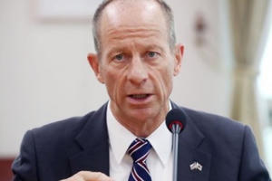 Trợ lý Ngoại trưởng Mỹ chỉ trích Trung Quốc xâm phạm vùng biển Việt Nam