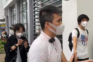 Công Vinh nói sẽ kiện để làm rõ "ấm ức" của vợ chồng anh thời gian qua