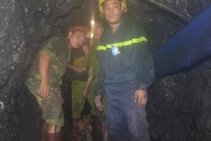 Vụ sập hầm lò tại Hòa Bình: Huy động 200 người tìm kiếm nạn nhân