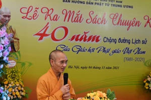 Ra mắt sách chuyên khảo lịch sử 40 năm Phật giáo Việt Nam “Hộ quốc an dân” Ra mắt sách chuyên khảo lịch sử 40 năm Phật giáo Việt Nam “Hộ quốc an dân”