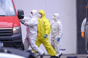 Gần 10.000 y bác sĩ nhiễm Covid-19 ở Tây Ban Nha