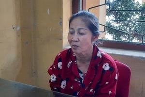 Hải Dương: Khởi tố nữ quái U60 bán ma tuý ngay trước cổng nhà