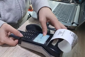 Hộ kinh doanh doanh thu dưới 1 tỷ đồng không bắt buộc dùng hóa đơn điện tử